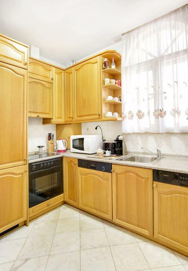 Aristocratic, Elegant, Designer Top Central Apartment Sofia Exterior foto